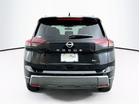 Used 2026 Nissan Rogue SL FWD image 7