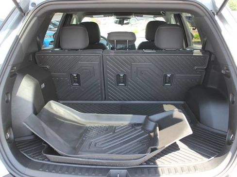 Used 2025 Chevrolet Equinox LT FWD image 25