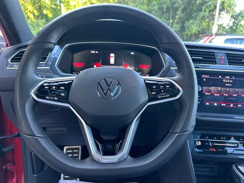 Certified 2024 Volkswagen Tiguan SE R-Line AWD/4WD image 12