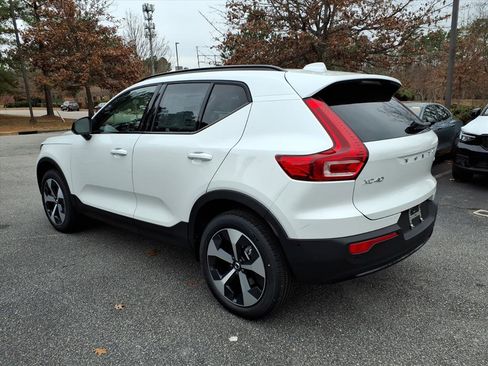 New 2026 Volvo XC40 B5 Plus w/ Protection Package Premier image 7