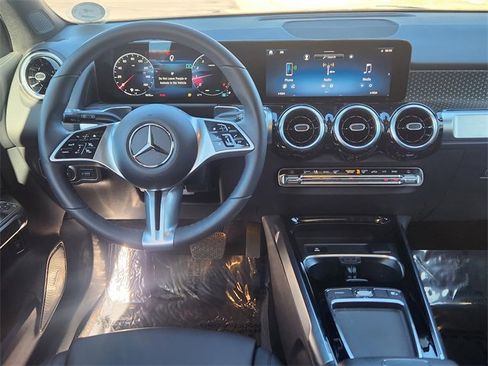 Certified 2026 Mercedes-Benz GLB 250 4MATIC image 14
