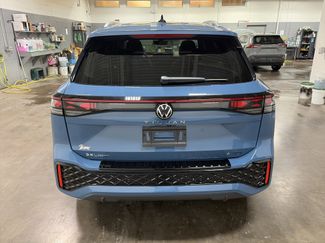 New 2026 Volkswagen Tiguan SEL R-Line video 4