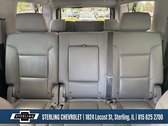 Used 2019 Chevrolet Suburban LT AWD/4WD image 13