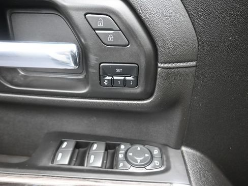 Used 2022 Chevrolet Silverado 2500 LTZ w/ Safety Package AWD/4WD image 12