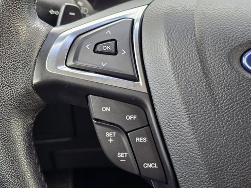Used 2018 Ford Edge SEL w/ Equipment Group 201A AWD/4WD image 13
