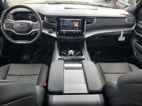 New 2026 Jeep Grand Wagoneer Limited image 18