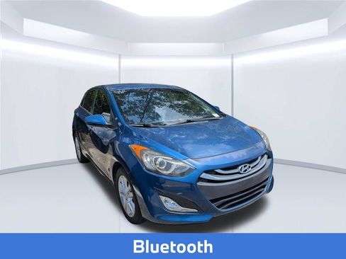 Used 2015 Hyundai Elantra GT FWD image 3