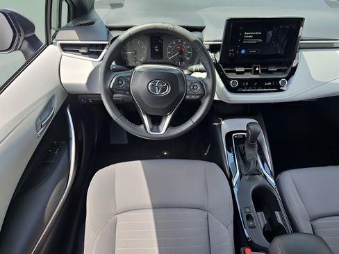 Certified 2025 Toyota Corolla SE FWD image 11