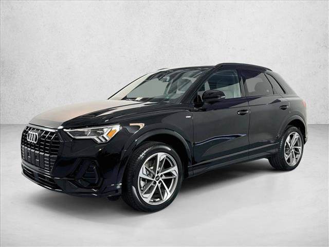 Used 2025 Audi Q3 2.0T Premium w/ Convenience Plus Package AWD/4WD image 3