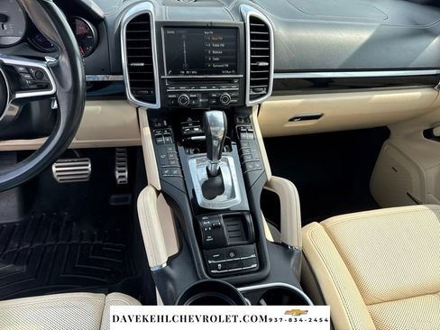Used 2016 Porsche Cayenne S AWD/4WD image 18