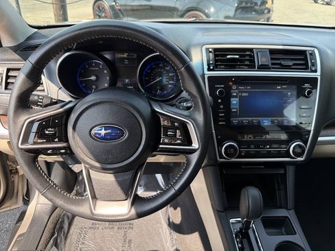 Used 2018 Subaru Outback 2.5i Limited AWD/4WD image 30