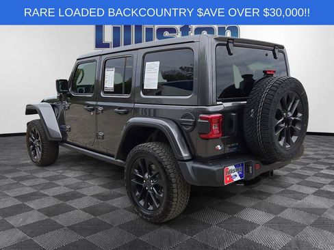 Used 2025 Jeep Wrangler Unlimited Sahara AWD/4WD image 6