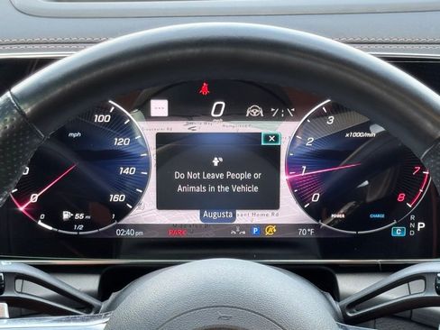 Used 2023 Mercedes-Benz GLC 300 image 3