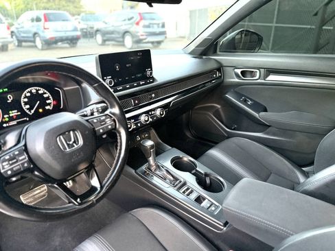 Used 2023 Honda Civic Sport image 12