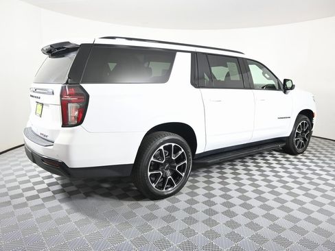 Used 2023 Chevrolet Suburban RST image 6