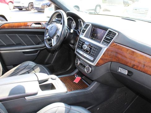 Used 2015 Mercedes-Benz GL 63 AMG 4MATIC w/ Accessory Chrome Package image 12