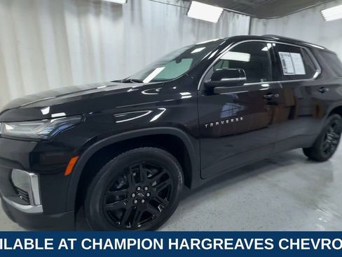 Certified 2023 Chevrolet Traverse LT w/ Rear Camera Mirror Package image 5