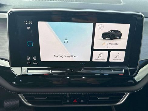 New 2026 Volkswagen Atlas Cross Sport SE FWD image 19