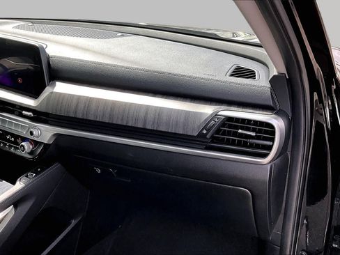 Used 2023 Kia Telluride EX w/ EX Captain's Chair Package FWD image 19