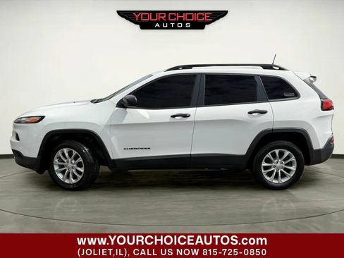 Used 2017 Jeep Cherokee Sport AWD/4WD image 2