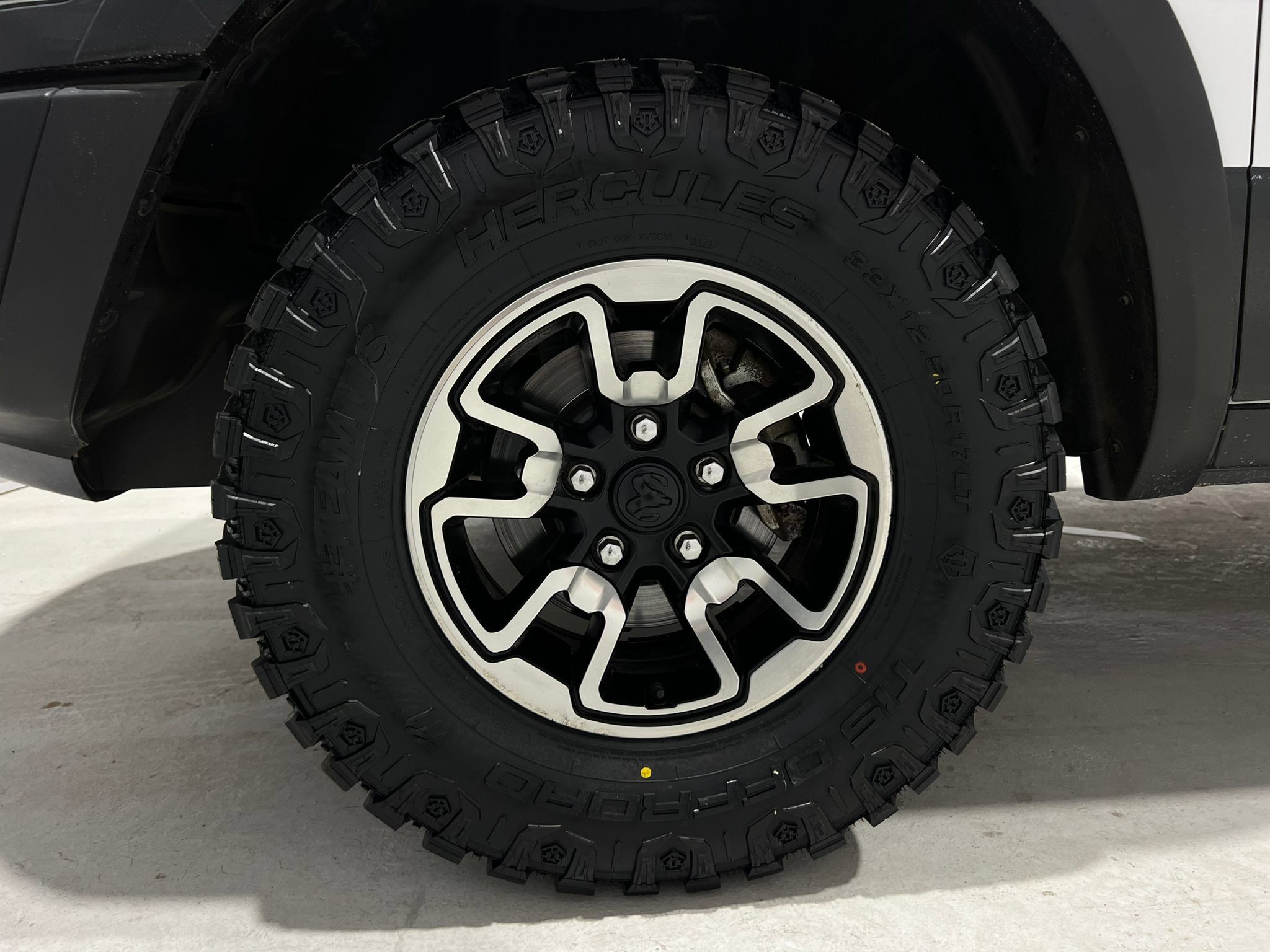 Used 2018 RAM 1500 Rebel w/ Luxury Group AWD/4WD image 6