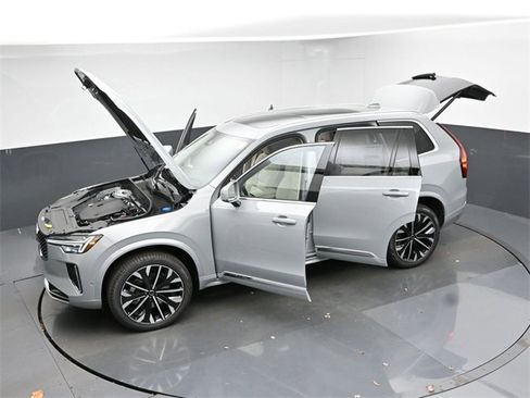 New 2026 Volvo XC90 B6 Ultra image 53