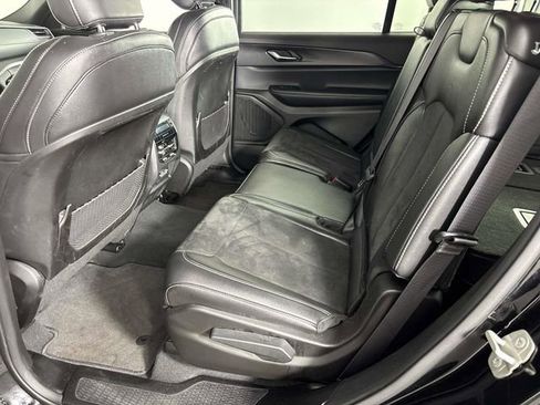 Used 2024 Jeep Grand Cherokee L Laredo AWD/4WD image 14