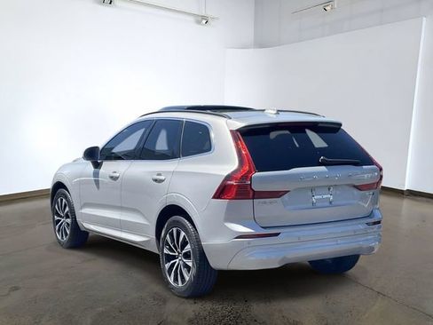 Used 2023 Volvo XC60 B5 Core w/ Climate Package AWD/4WD image 6