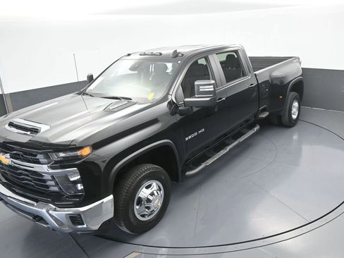 Used 2024 Chevrolet Silverado 3500 LT image 51