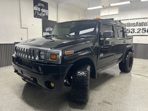 Used 2005 HUMMER H2 SUT w/ Preferred Equipment Group image 3