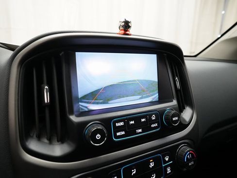 Used 2015 Chevrolet Colorado Z71 image 18