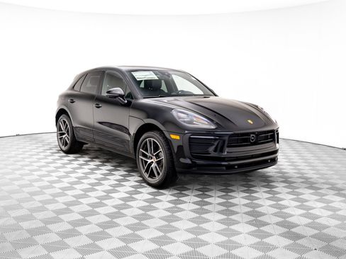 New 2026 Porsche Macan image 6