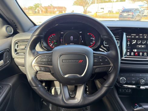 Used 2023 Dodge Durango SXT image 11