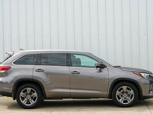 Used 2018 Toyota Highlander Limited image 53