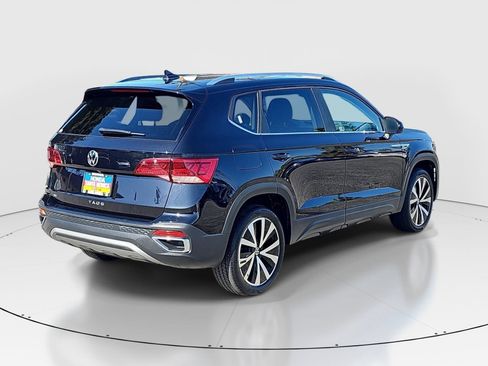 Used 2024 Volkswagen Taos SE FWD image 5