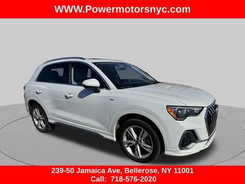 Used 2021 Audi Q3 2.0T Premium w/ Convenience Package AWD/4WD image 4