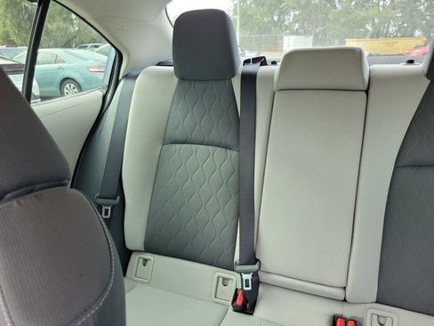 Used 2020 Toyota Corolla LE image 4