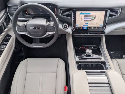 New 2026 Jeep Grand Wagoneer L 2WD image 6