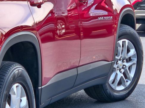 Used 2018 Chevrolet Traverse LT AWD/4WD image 20