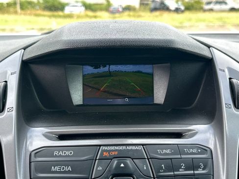 Used 2018 Ford Transit Connect XLT FWD image 17