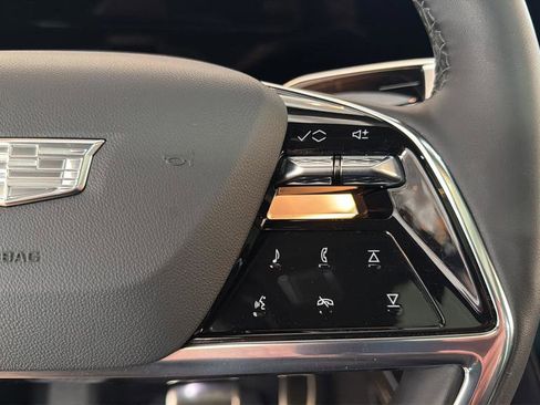 Certified 2026 Cadillac Vistiq Sport w/ LPO, Floor Liner Package image 33