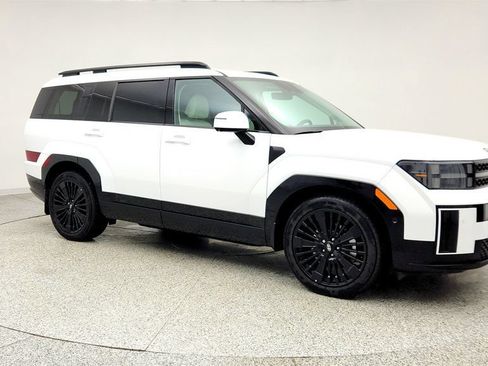 Used 2025 Hyundai Santa Fe Calligraphy AWD/4WD image 3
