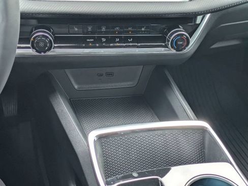 New 2026 Chevrolet Equinox LT w/ Safety and Technology Package FWD image 20