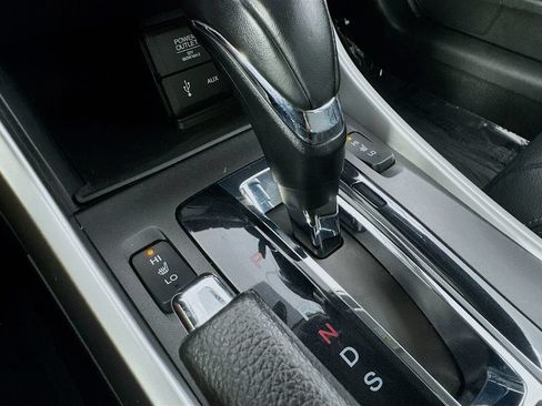 Used 2014 Honda Accord EX-L image 25