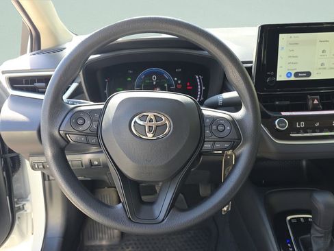 Used 2026 Toyota Corolla LE FWD image 12