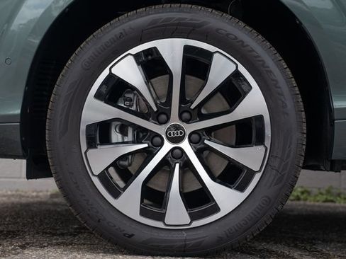 New 2026 Audi Q3 quattro 2.0T AWD/4WD image 7