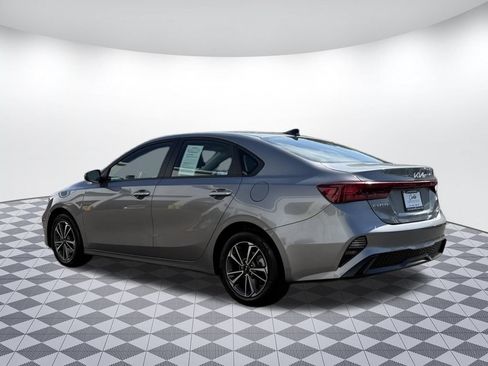 Used 2024 Kia Forte LXS FWD image 5