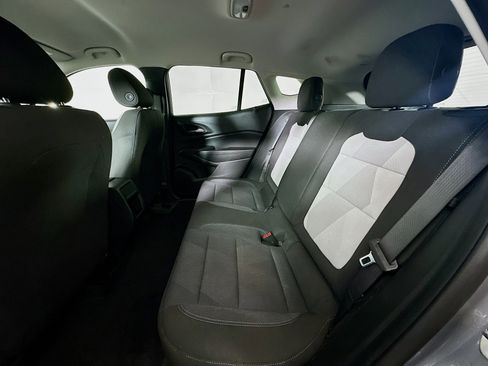 Used 2024 Chevrolet Trax LS FWD image 26