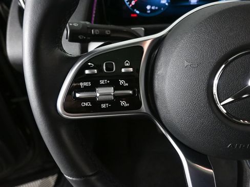Certified 2022 Mercedes-Benz GLB 250 image 10