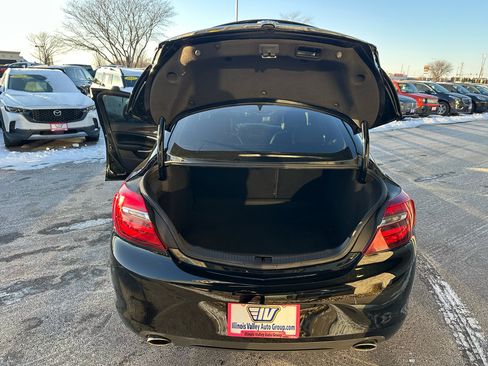 Used 2017 Buick Regal Sport Touring image 17